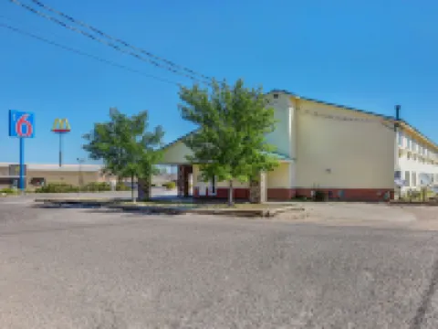Motel 6 Truth or Consequences, NM Hotels in Truth or Consequences