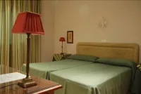 Hostal León Hotels in Trujillo