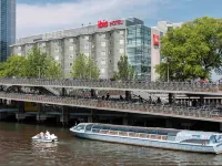 Ibis Amsterdam Centre Hoteles cerca de Mercado Noordermarkt