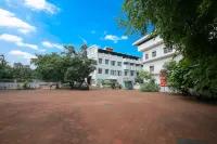 Hotel Meadows International Hotels in Thrissur