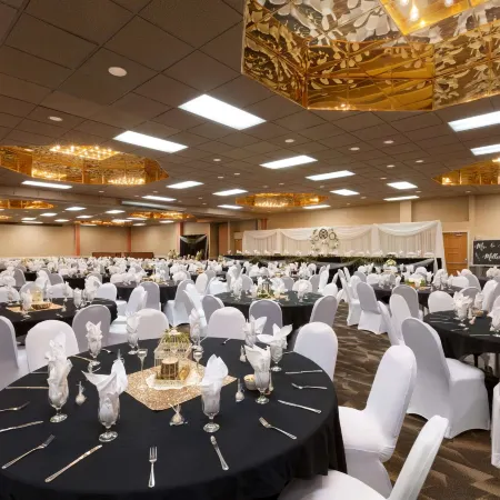 Ramada by Wyndham Fargo