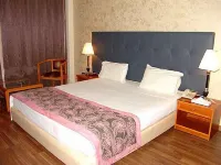 チャールズ ホテル