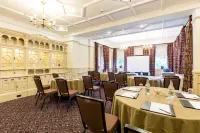 Woodlands Park Hotel Hotels in Oxshott