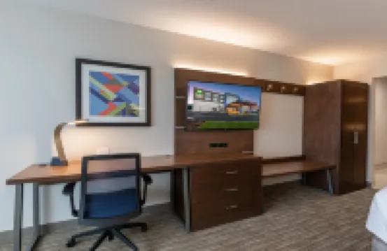 Holiday Inn Express & Suites GREENVILLE - TAYLORS by IHG