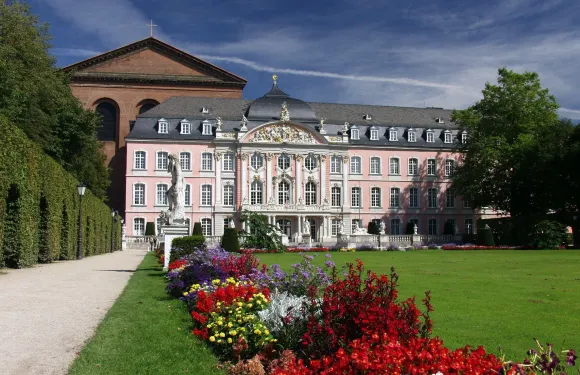 薩爾路易斯泊斯特霍夫烏諾酒店