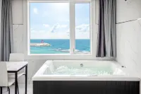 M9 Spa and Ocean View Pension