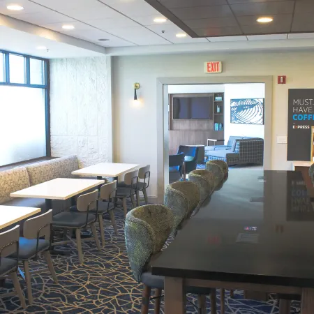 Holiday Inn Express & Suites BOSTON - CAMBRIDGE by IHG