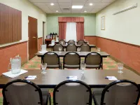 ホリデイ イン エクスプレス & スイーツ クエーカータウン - オールタウン エリア by IHG バックスのホテル