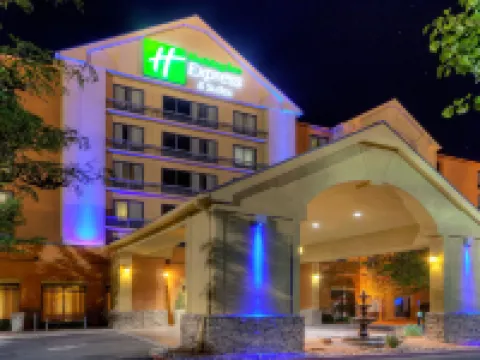 Holiday Inn Express & Suites ALBUQUERQUE MIDTOWN by IHG โรงแรมในแอลบูเคอร์คี
