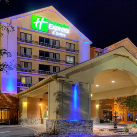 Holiday Inn Express & Suites ALBUQUERQUE MIDTOWN by IHG