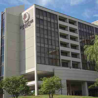 DoubleTree by Hilton Chicago - Oak Brook Hotel Exterior