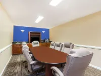 ベイモント バイ ウィンダム フローレンス / マスクル ショールズ フローレンスのホテル