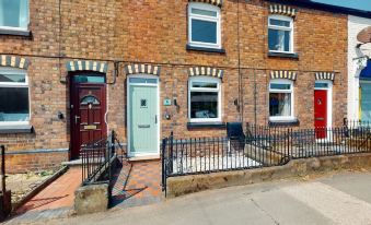 Modern 3-Bed House on Tarporley High Street