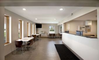 Super 8 by Wyndham Tuscola