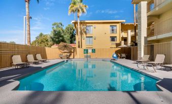 La Quinta Inn by Wyndham Phoenix Sky Harbor Airport