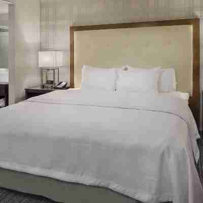 Homewood Suites by Hilton St. Louis Westport Rooms