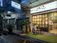 Sloth Hostel Don Mueang Hotel dekat Don Mueang International Airport