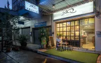 สลอธ โฮสเทล ดอนเมือง - 2 ดาว