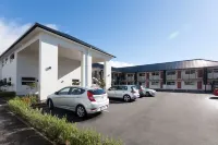 The Dawson Motel Hotels in Kaitake