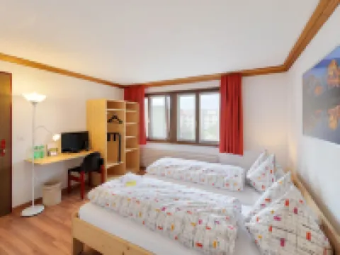 อัลฟา ทุน โรงแรมในธูน