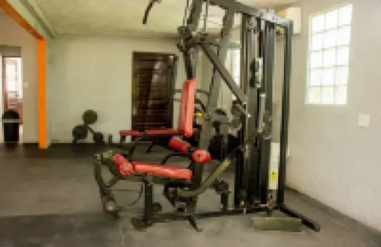 Best Western Grand Baymen Gardens - Gym