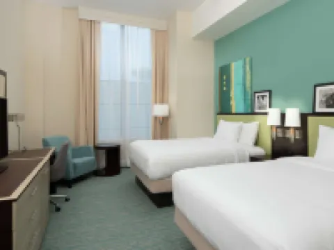 ダブル ツリー バイ ヒルトン マイアミ - ドラル、フロリダ ドラールのホテル