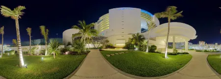 Live Aqua Beach Resort Cancun