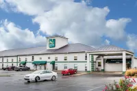 Quality Inn & Suites South-Obetz Locke Meadows Park (Ohio and Erie Canal Lock 30) 주변 호텔
