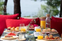 Amantes Villas and Suites - breakfast