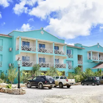 Ocean Breeze Boutique Hotel & Marina