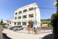 Mila & Aleksandr Apartments
