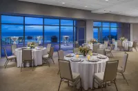 Holiday Inn Resort LUMINA ON WRIGHTSVILLE BEACH by IHG - breakfast