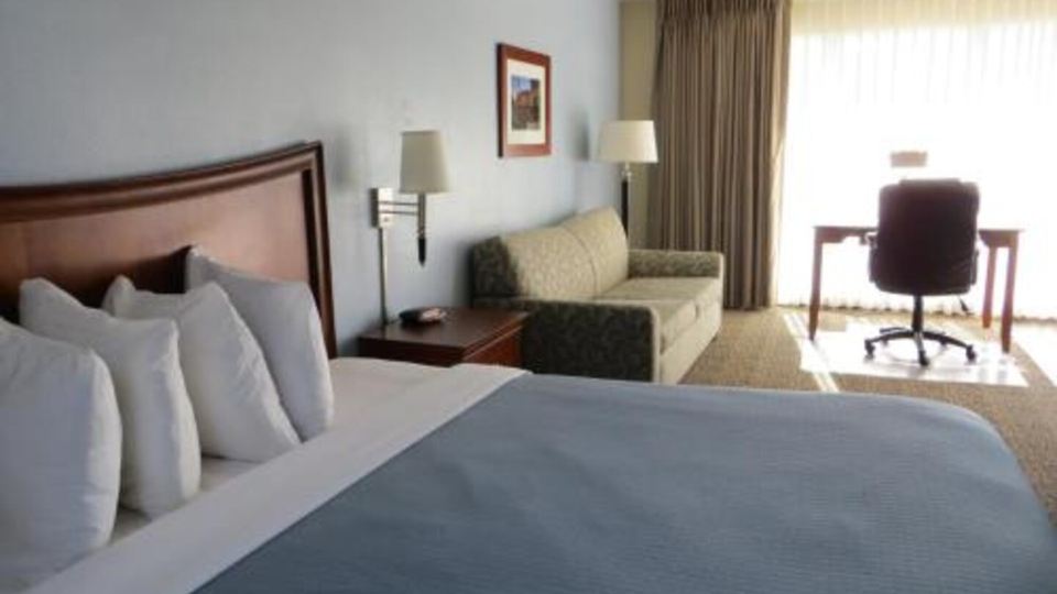 Coronet Motel