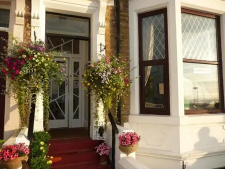 Craigwell Отели рядом с достопримечательностью «Globe Arena»