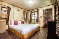 Ramiarndao Boutique Place Hotel فنادق في Amnat Charoen