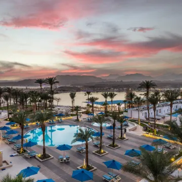 Albatros Sharm Resort - by Pickalbatros Отели рядом с достопримечательностью «Мечеть Аль-Сахаба»