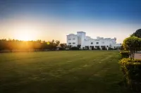 Hotel Ananya Regency - parking