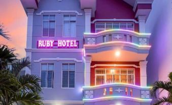 Ruby Hotel