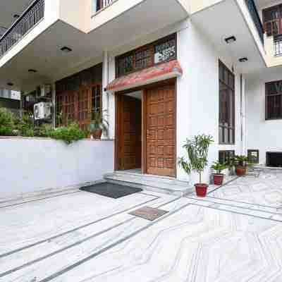 BedChambers Serviced Apartments, Sector 45 Hotel Exterior