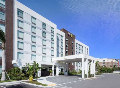 Comfort Suites Fort Lauderdale Airport South & Cruise Port