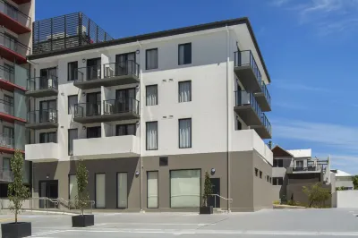 Metro Hotel Perth Hotels in Como