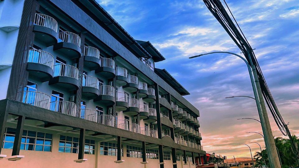 Wing Tat Grand Hotel