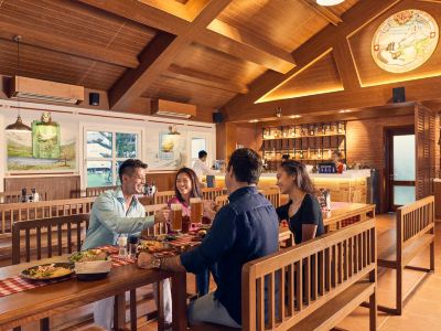 レストラン モーベンピックリゾート カムランの写真