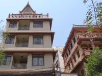 Golden Noura Villa-Pub & Restaurant Hotel in zona Monastero di Wat Ounalom