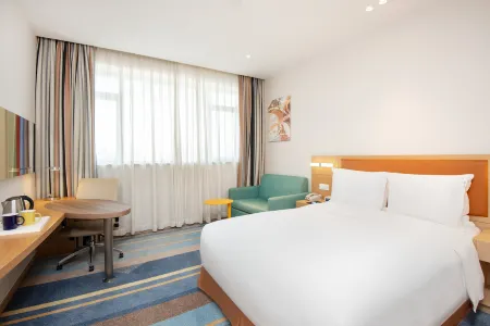 Holiday Inn Express Shanghai Zhenping