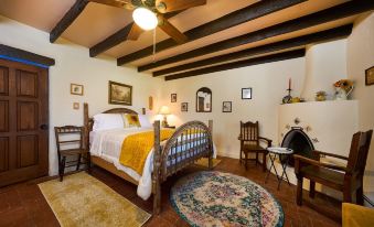 Loba Luna Bed & Breakfast