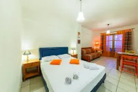 Grekis Beach Hotel and Apartments