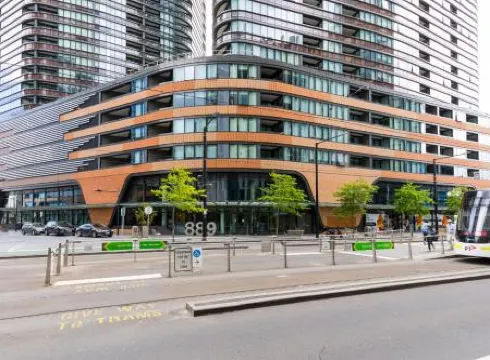 Melbourne Lifestyle Apartments - Best Views on Collins Отели в г. Доклендс