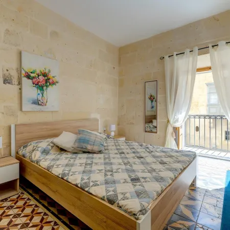 Central and Cosy 2Br Apt in Valletta by Buena Vista