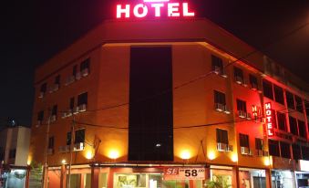 SE Two Hotel